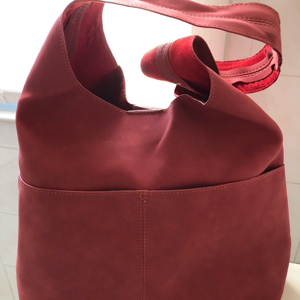 Women’s vegan suede hobo bag NWOT. Dark Coral/red